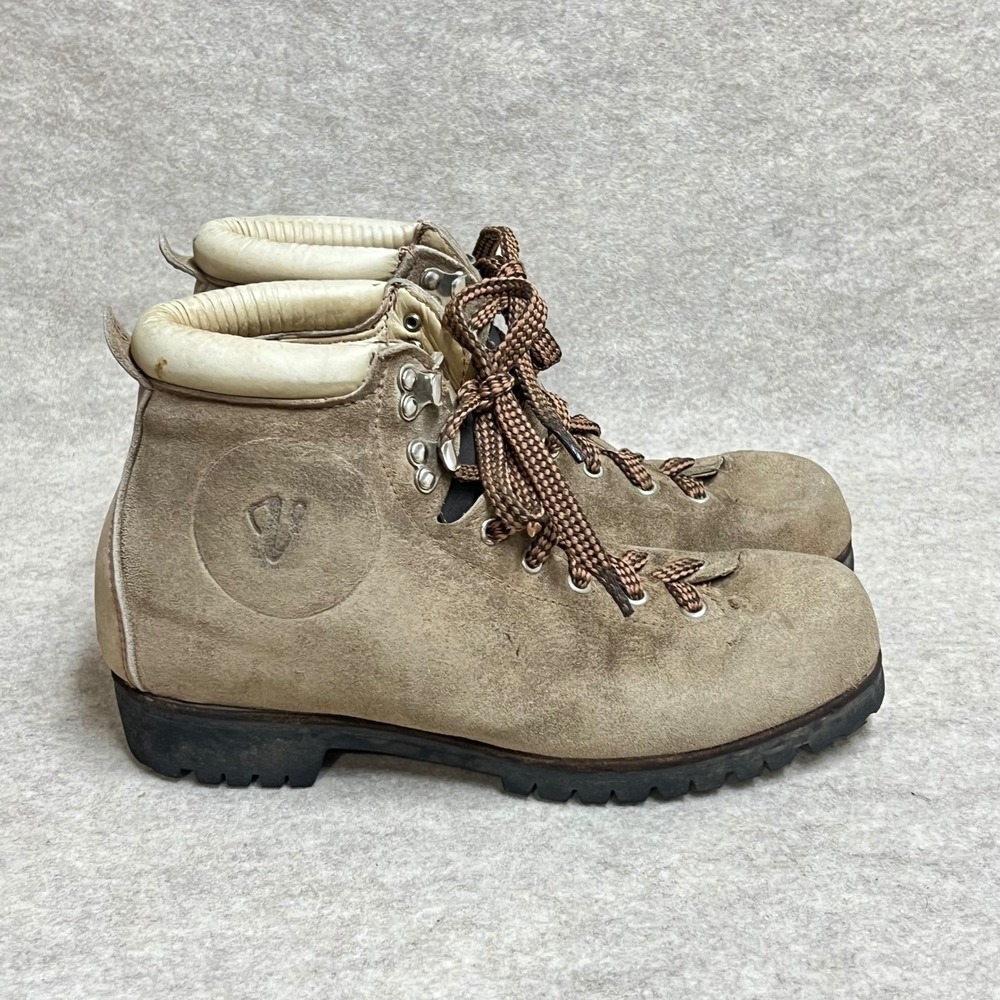 Vintage Vasque Tan Suede Hiking Boots Vibram Sole Made in Italy 7504 Women 8.5 M
